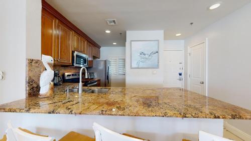 Beach Manor 0712 - photo 10