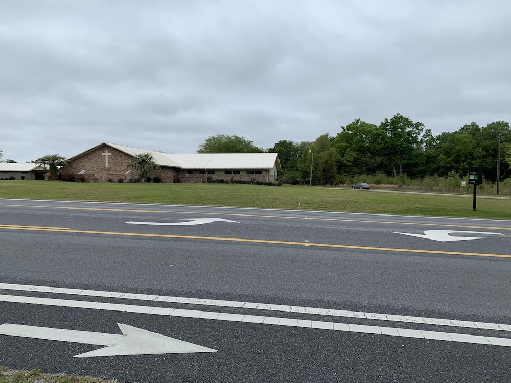 Motel 8 Lake City - photo 21