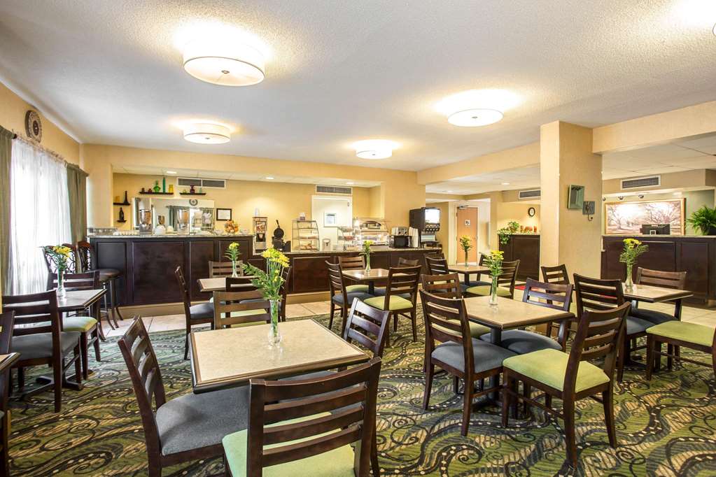 Clarion Inn & Suites Aiken South - photo 44