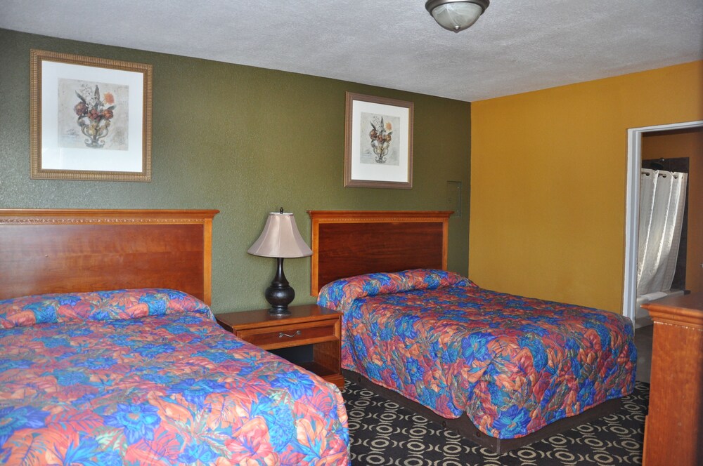 Atlantic Economy Inn - photo 12