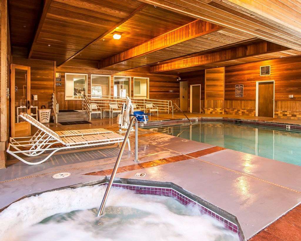 Comfort Suites Clackamas - photo 38