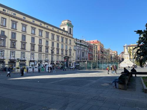 Vanzi Rooms — 4-Star Luxury Hotel in Naples, Italy