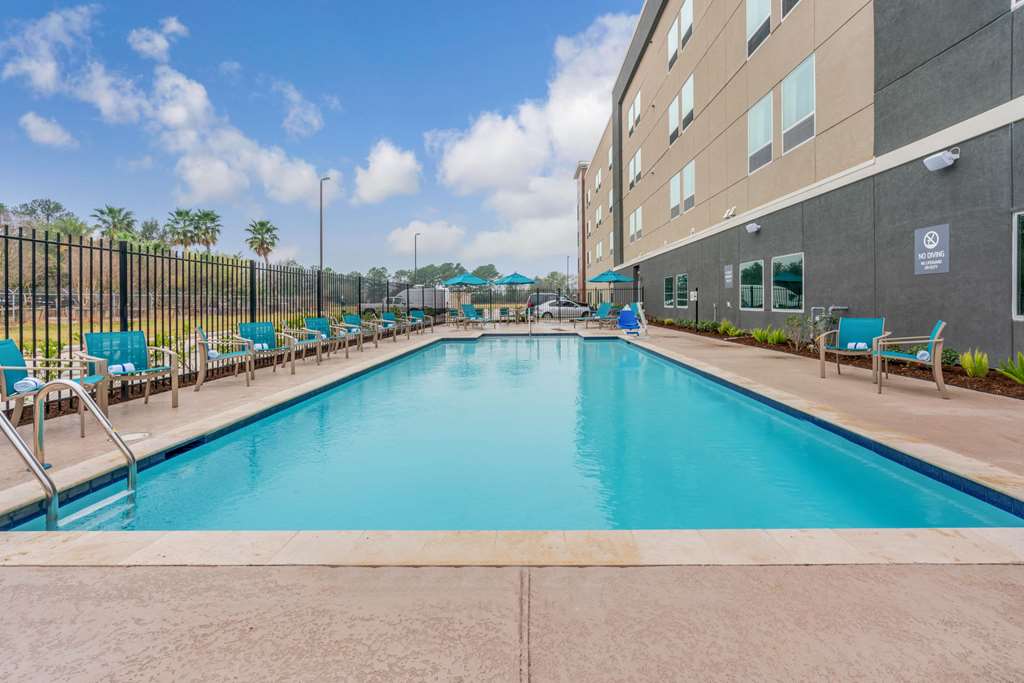 La Quinta Inn and Suites by Wyndham Houston Spring South - photo 7