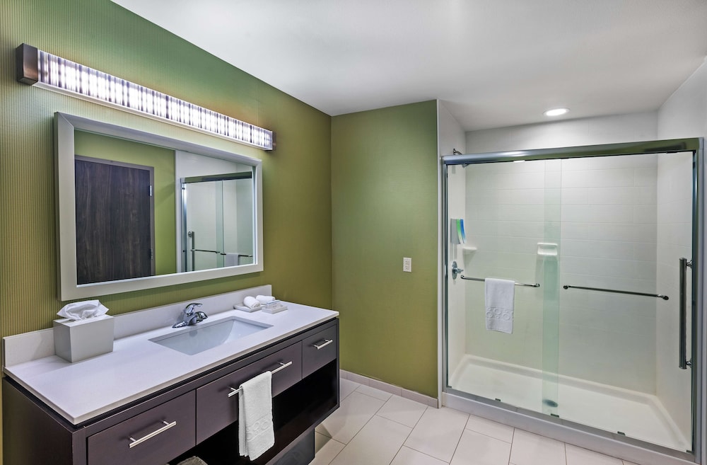 Home2 Suites by Hilton Gonzales LA - photo 19