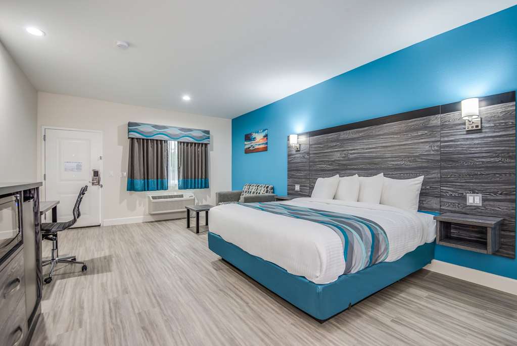 Americas Best Value Inn & Suites Houston at Hwy 6 - photo 15