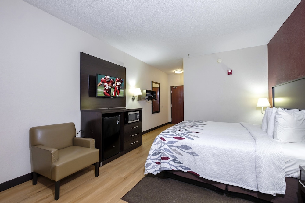 Red Roof Inn & Suites Dover Downtown - photo 28