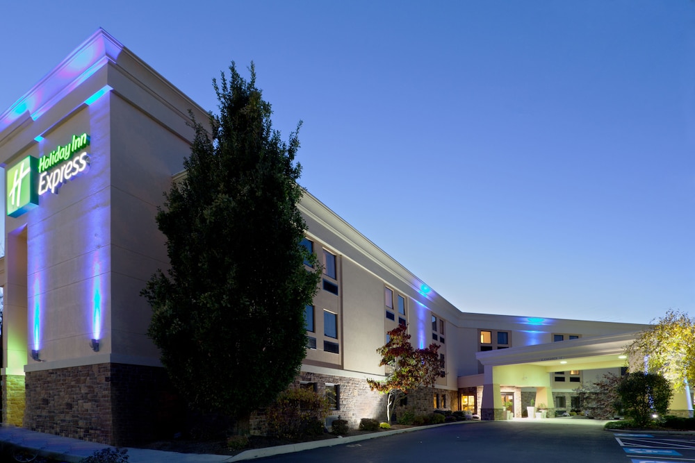 Holiday Inn Express Hershey Harrisburg Area by IHG - photo 2