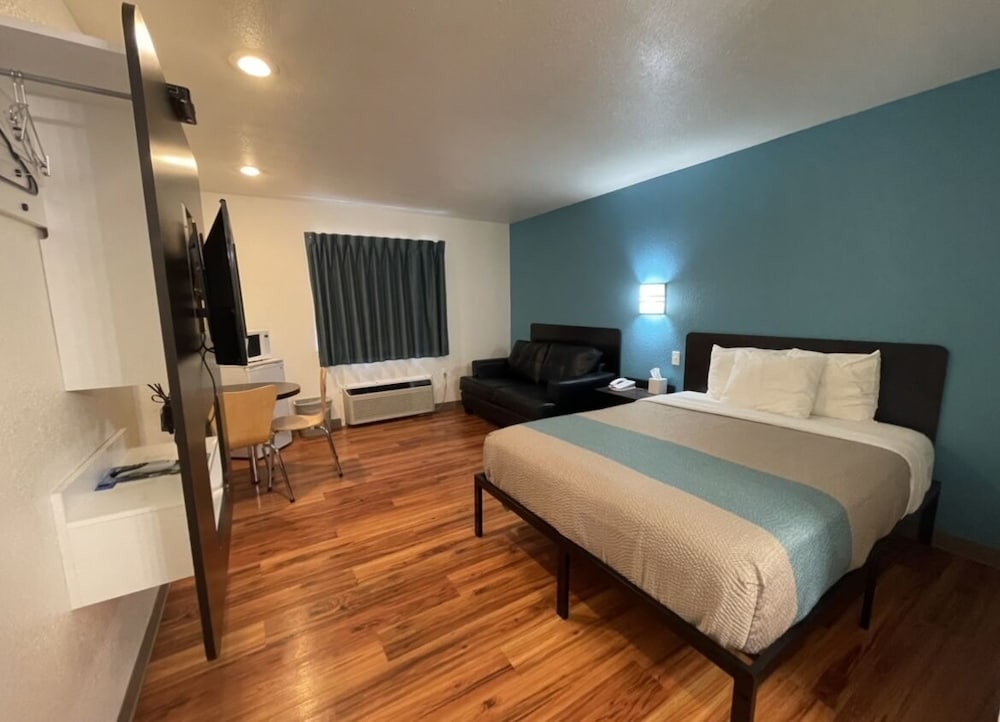 Motel 6 Rigby ID - photo 7