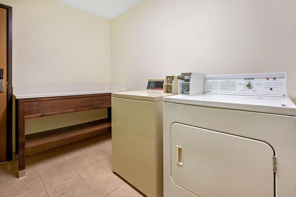 La Quinta Inn & Suites by Wyndham Boise Airport - photo 40