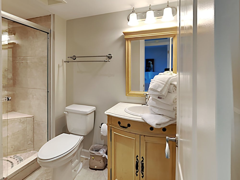 Regency Towers by Southern Vacation Rentals - photo 313