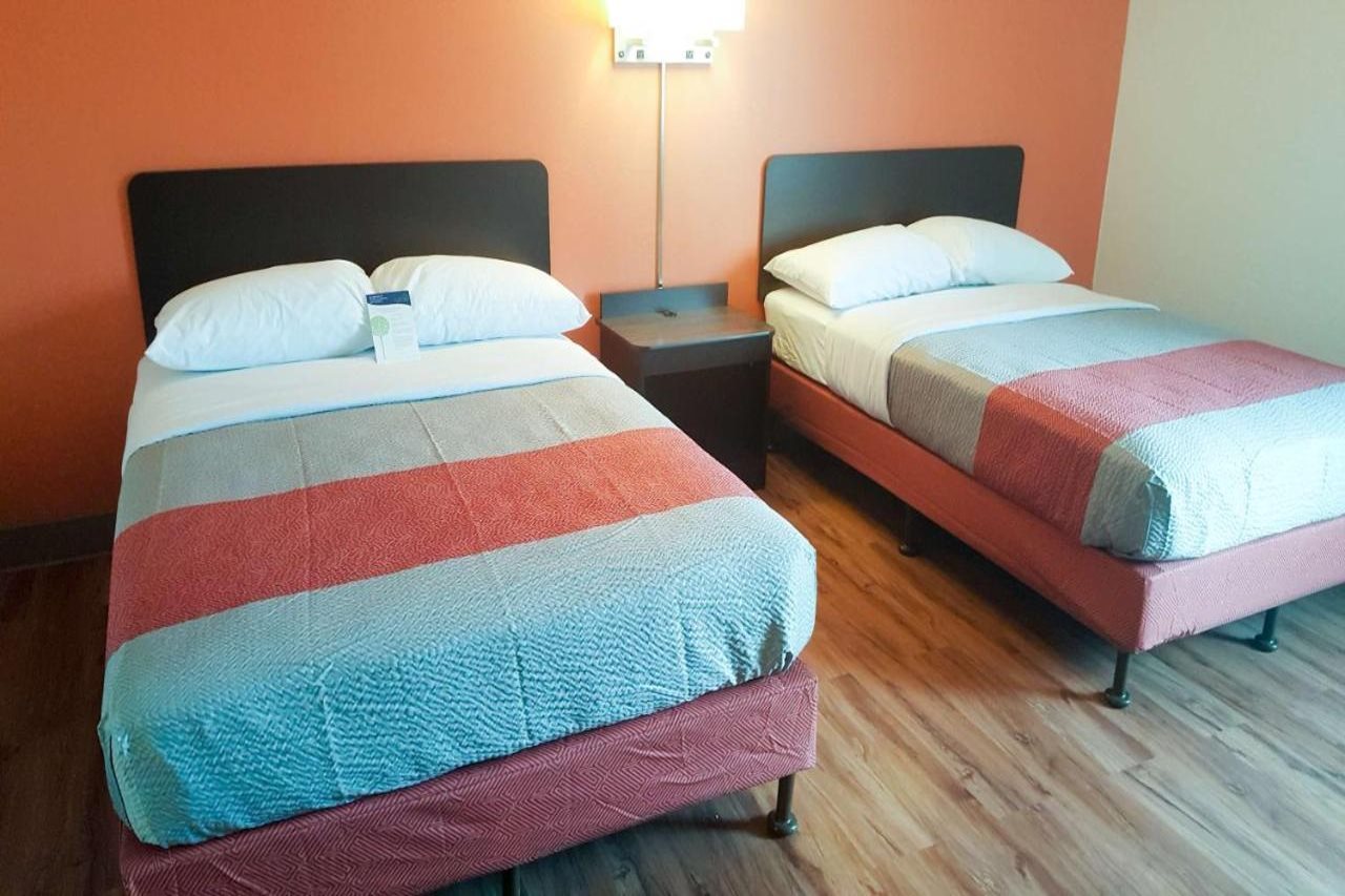 Motel 6 Maryland Heights MO - photo 11