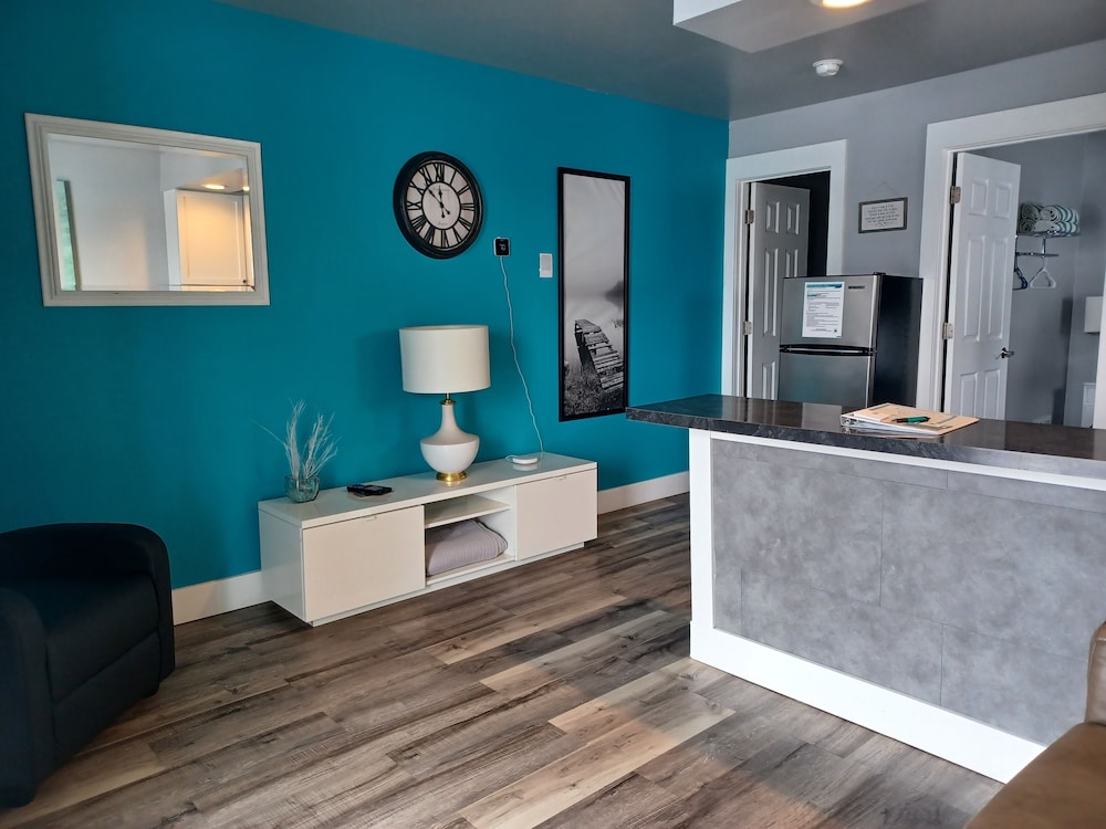 Alexanders Landing - photo 70