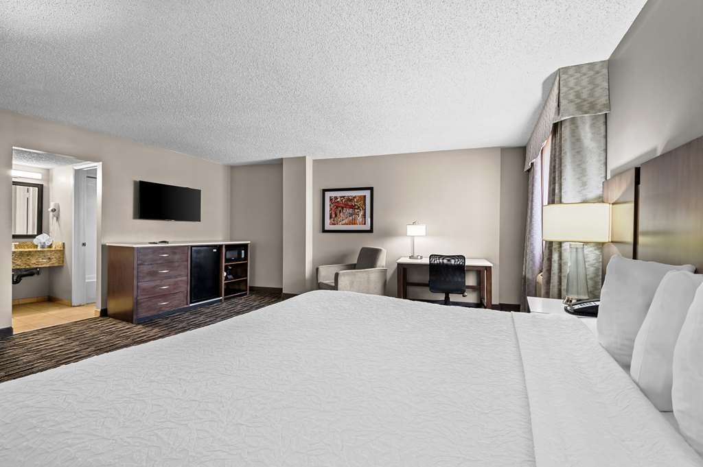 Best Western Los Alamitos Inn & Suites - photo 30