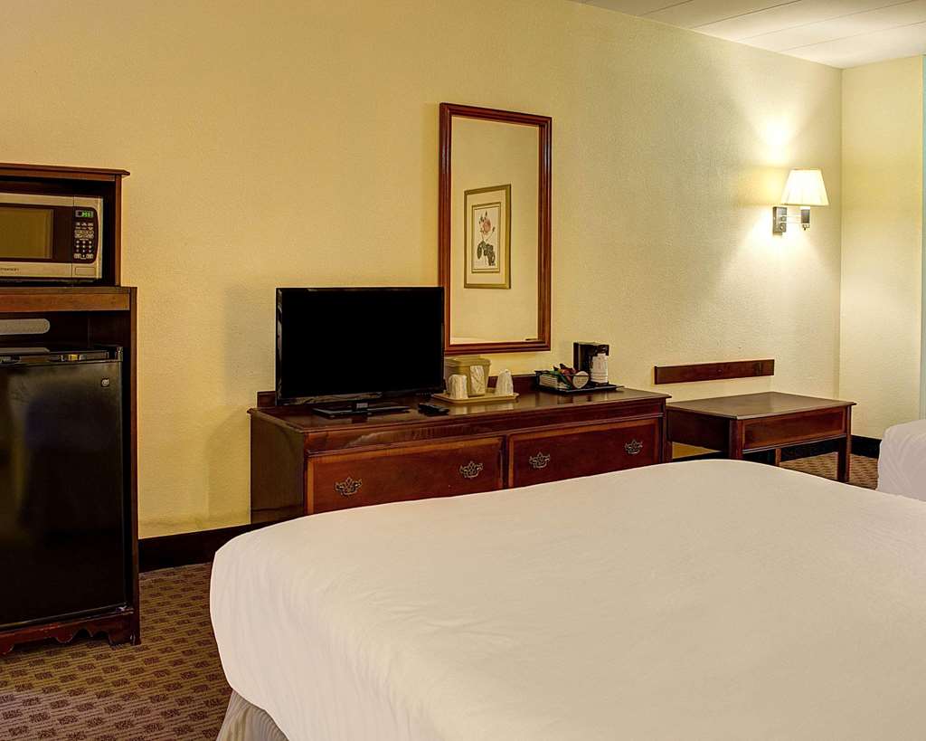 Quality Inn Richmond North - photo 17