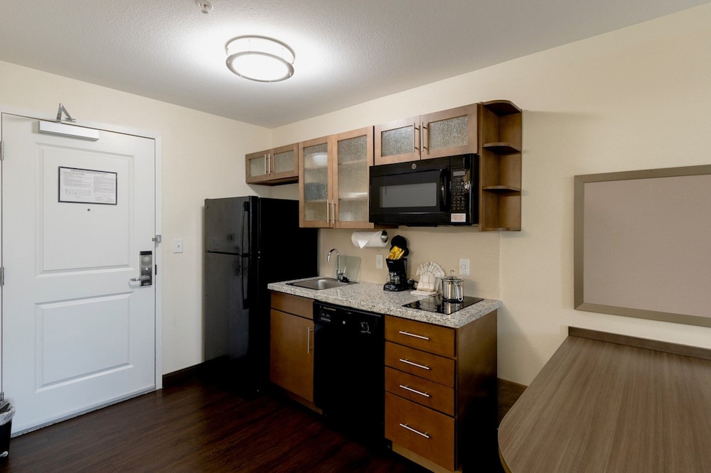 Candlewood Suites Panama City Beach Pier by IHG - photo 33