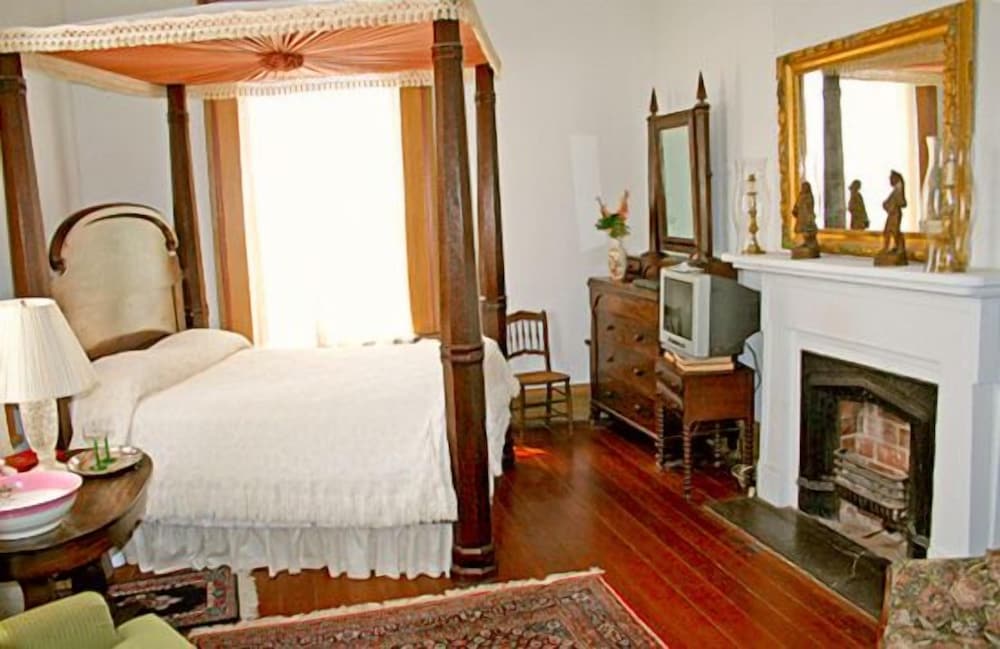 Glenfield Plantation Historic Antebellum Bed and Breakfast - photo 26