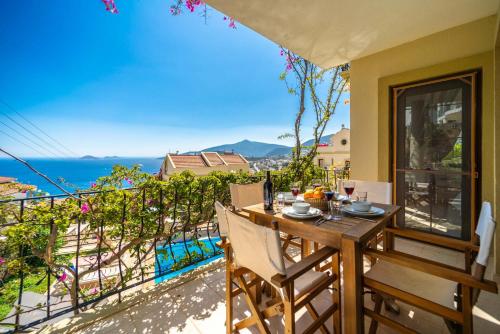 Azure Apartment with Sea view in Kalkan — 4-Star Luxury Hotel in Kalkan, Turkey