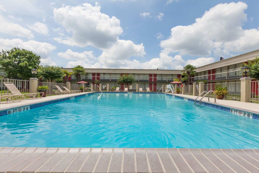 Ramada By Wyndham New Iberia - photo 23