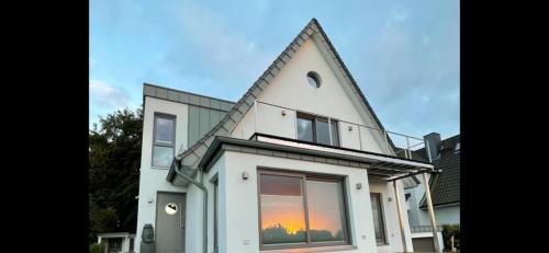Kanalsuite direkt am Nord Ostsee Kanal — 4-Star Luxury Hotel in Westerronfeld, Germany