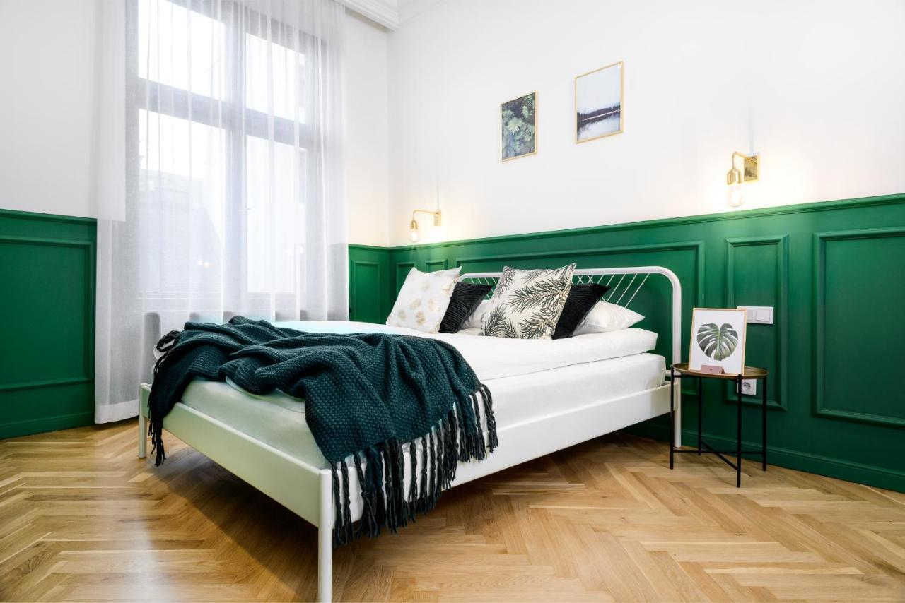 P&J Luxury Apartments — 4-Star Luxury Hotel in Krakow, Poland