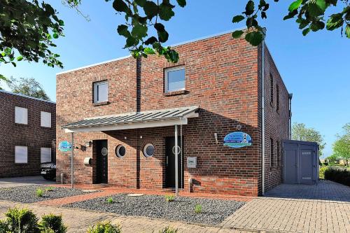 Ferienhaeuser Nordsee_Trio — 4-Star Luxury Hotel in Esens, Germany