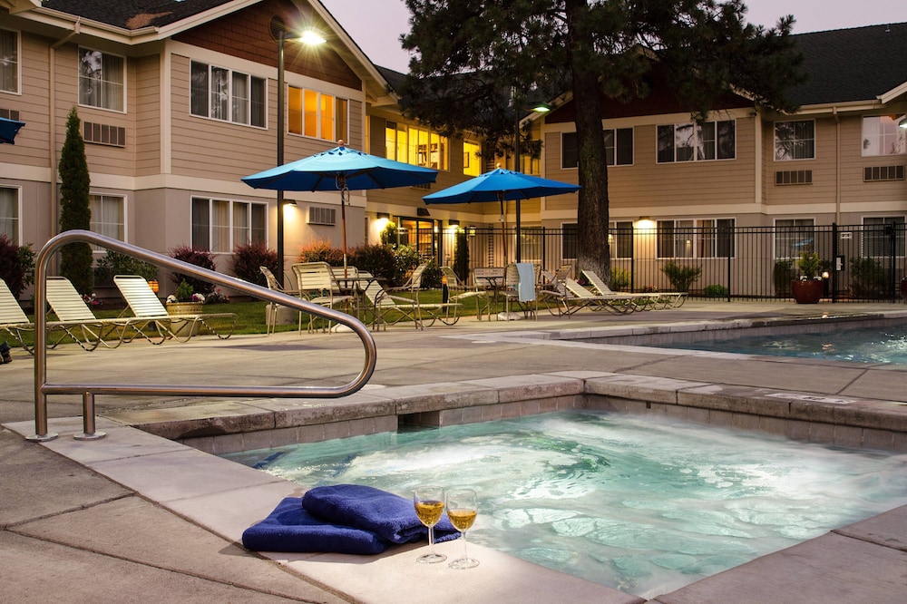 TownePlace Suites by Marriott Bend - photo 22