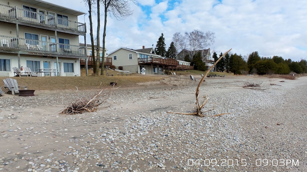 Algoma Beach Motel - photo 94