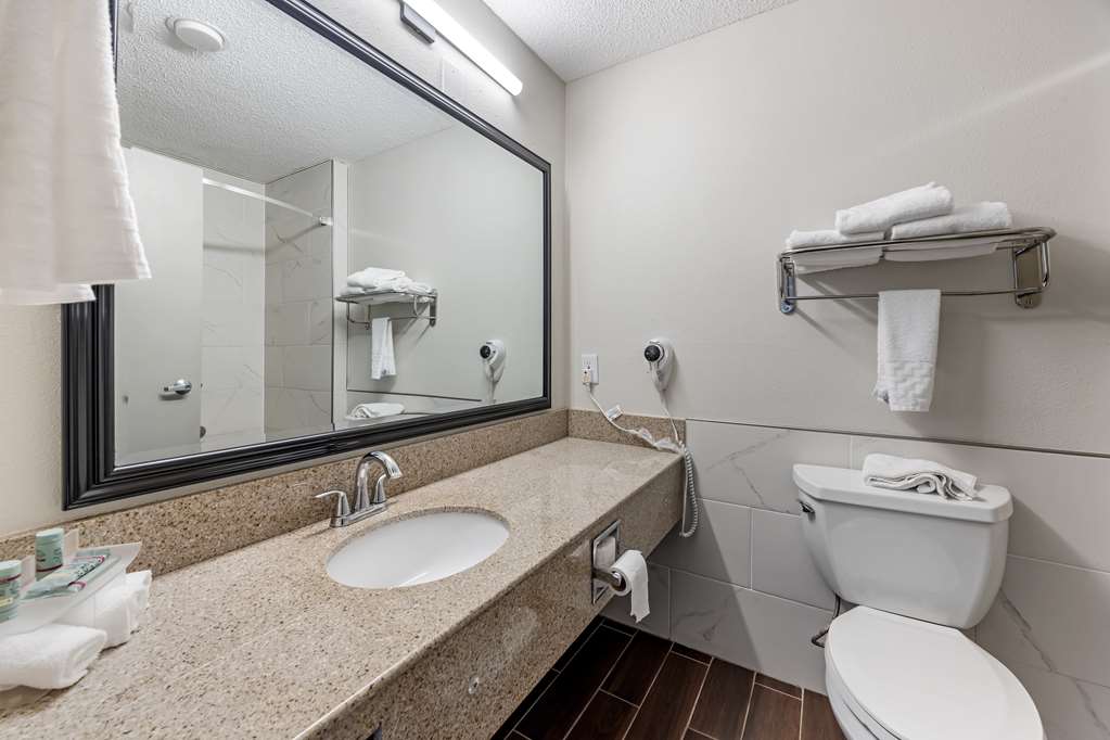 Best Western Shelbyville Inn and Suites Celebration Inn - photo 20