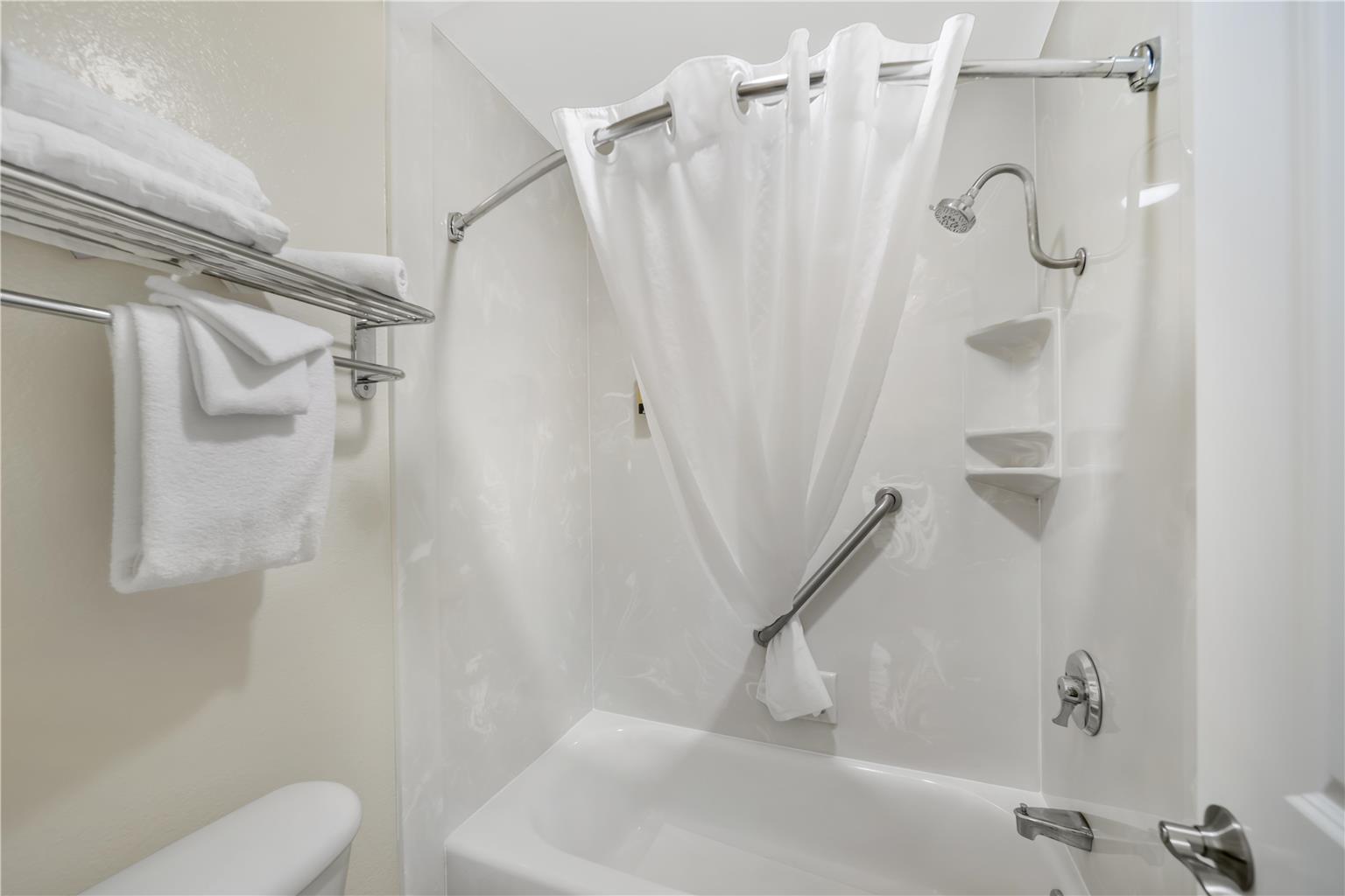 Best Western Plus Northwoods Inn - photo 74