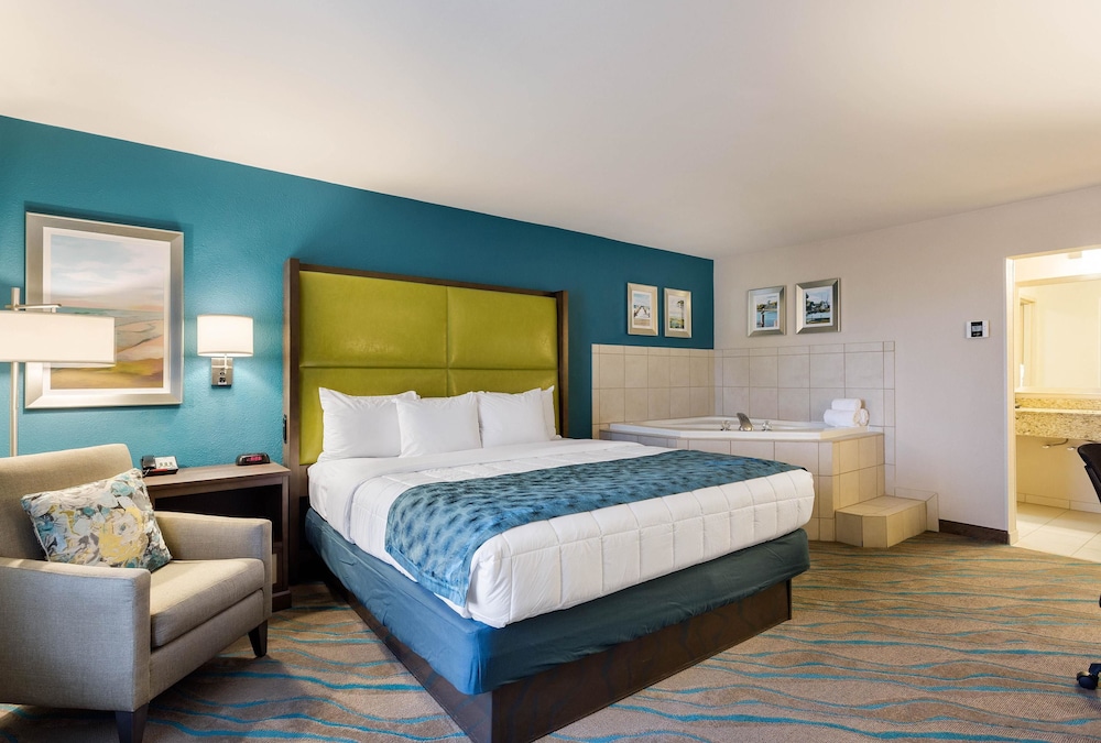 Quality Inn Gulfport I 10 - photo 7