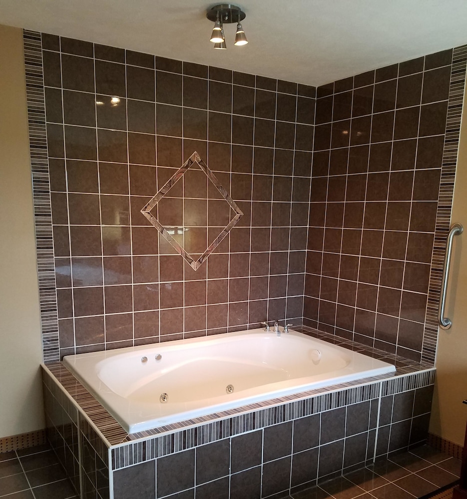 Days Inn by Wyndham Lincoln IL - photo 22