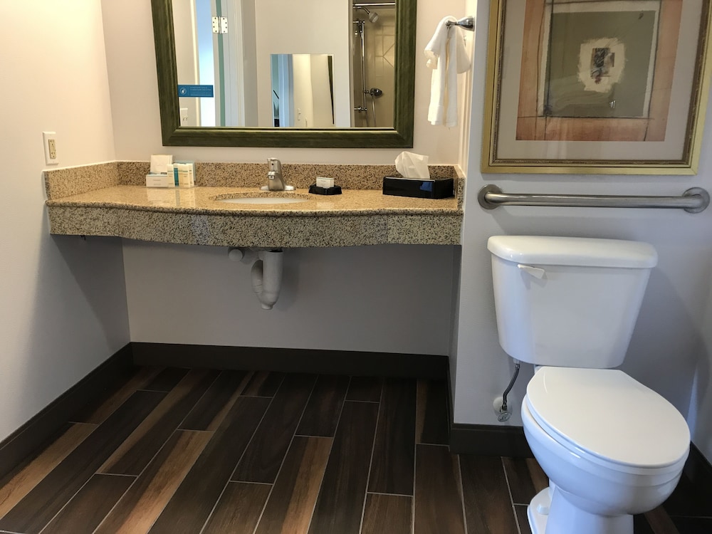 Hampton Inn & Suites Lamar - photo 72
