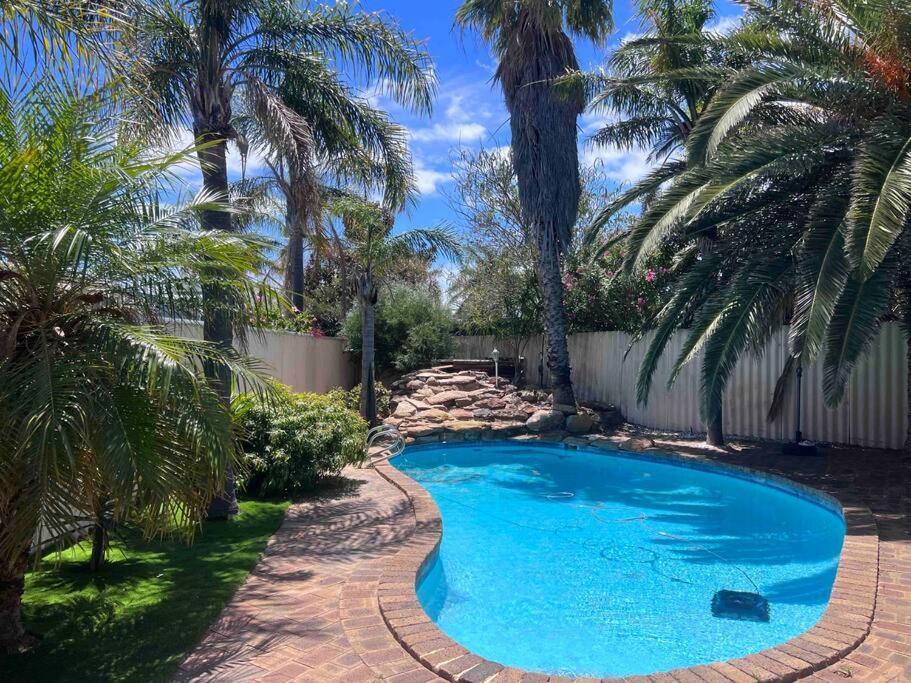 Edgewater Whole Holiday Resort — Perth