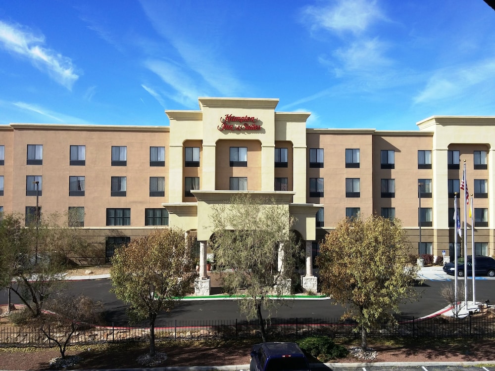 Hampton Inn & Suites Albuquerque Coors Road - photo 39