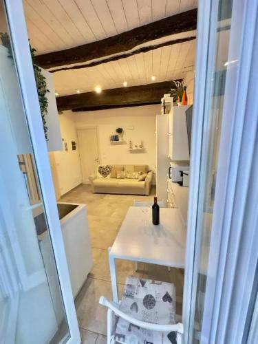 Charming apartment in Monterosso al Mare with balcony — 4-Star Luxury Hotel in Monterosso Al Mare, Italy