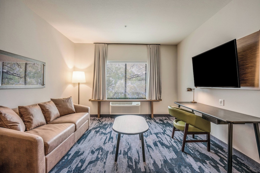 Fairfield Inn & Suites by Marriott Whitewater - photo 14