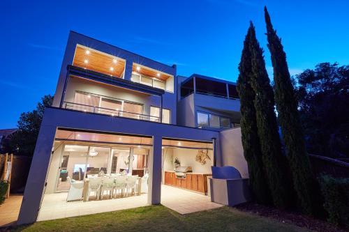 Club Wyndham Dunsborough Trademark Collection by Wyndham — 4-Star Luxury Hotel in Quindalup, Australia