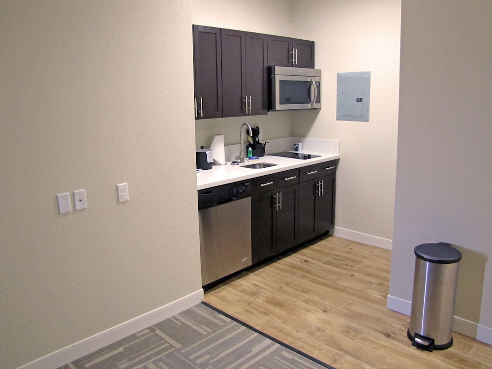 Hampton Inn McPherson - photo 26