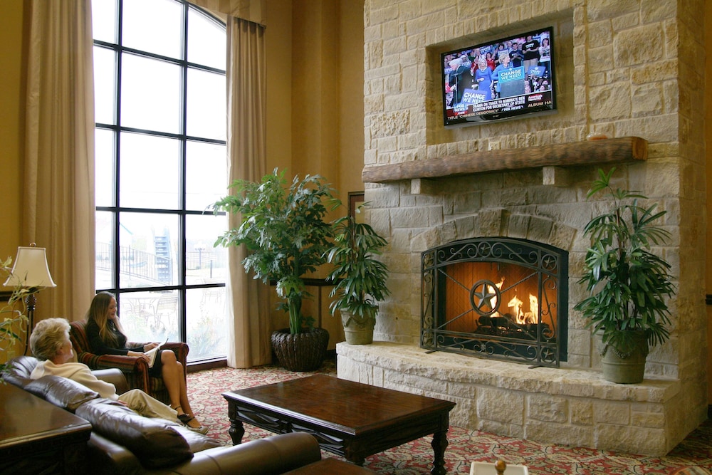 Hampton Inn & Suites Fredericksburg - photo 19