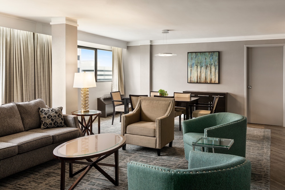 Crowne Plaza Knoxville Downtown University by IHG - photo 39