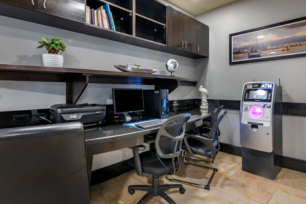 Best Western Plus Bradenton Gateway Hotel - photo 21