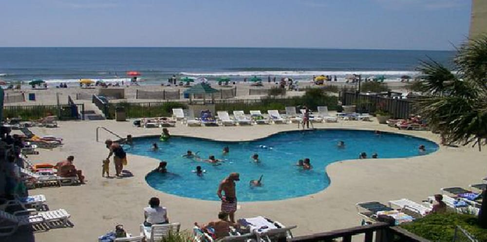 The Palace Resort by MB Rooms for Rent - photo 6