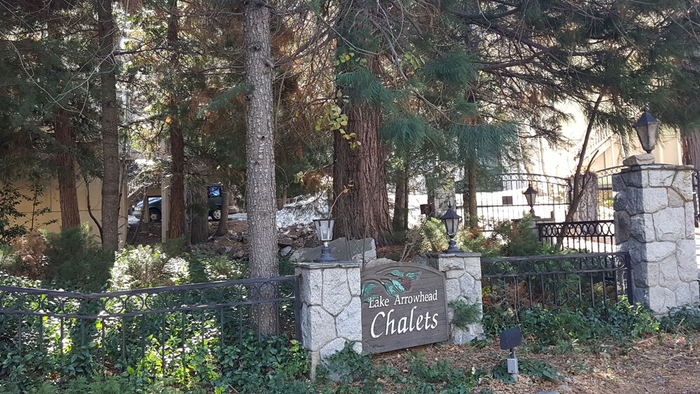 Lake Arrowhead Chalets a VRI resort - photo 32