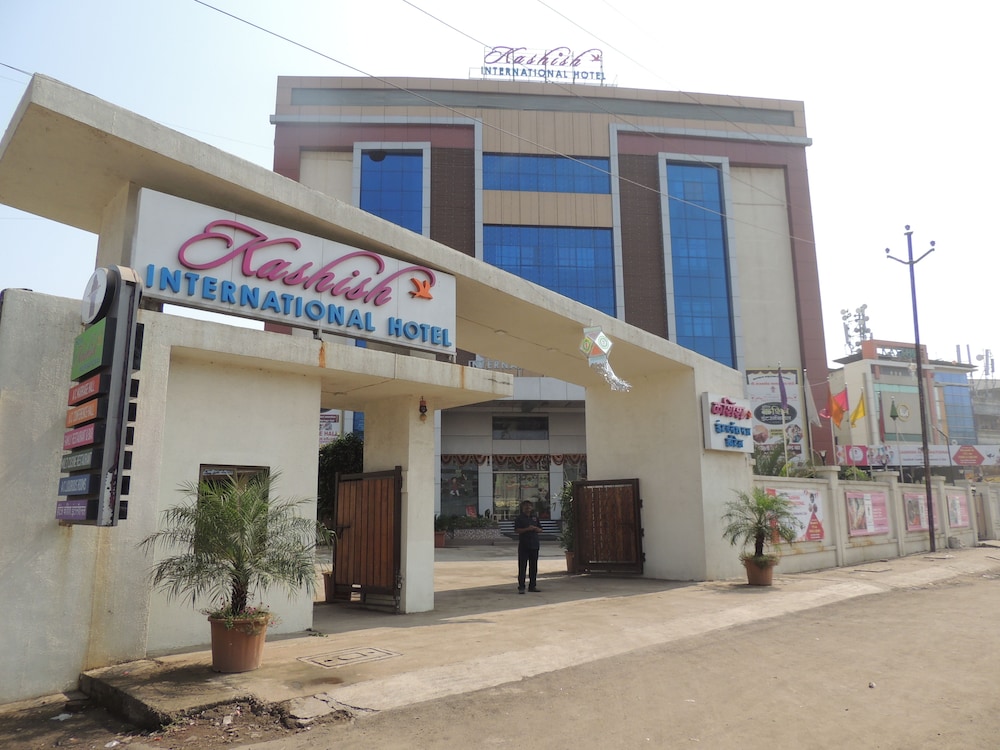 Hotel Kashish International in Kalyan, India