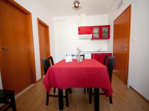 Apartments Briest One Bedroom Apartment with Balcony A2 2