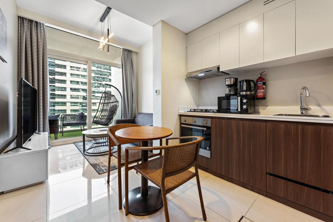 Apartment in Downtown Dubai — 5-Star Luxury Hotel in Dubai, United Arab Emirates
