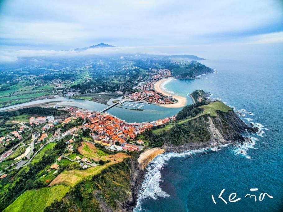 Apartamento Playa de la Atalaya — 4-Star Luxury Hotel in Ribadesella, Spain