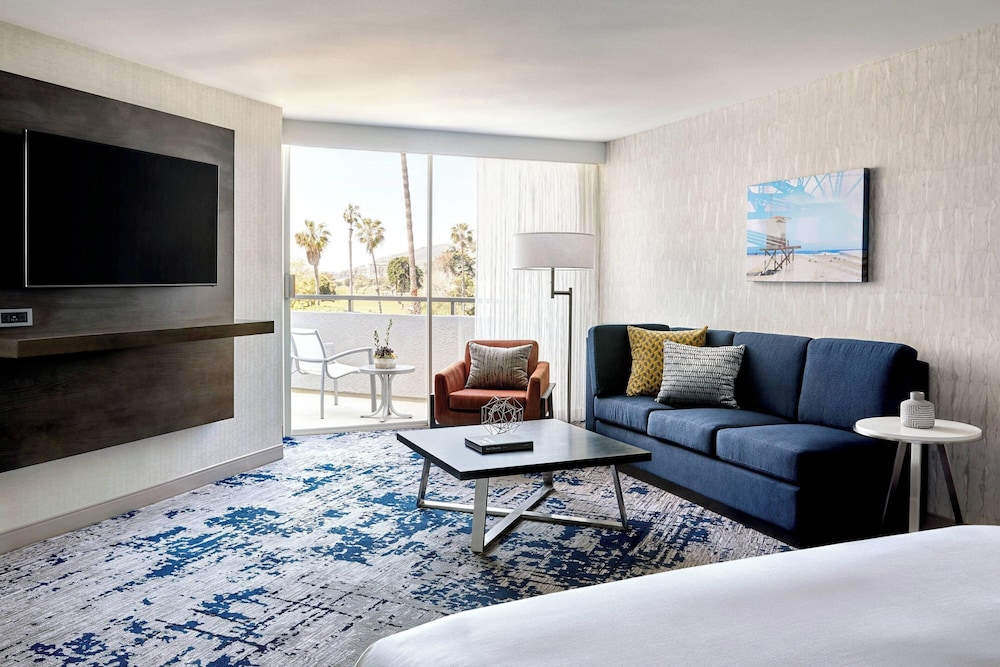 Ventura Beach Marriott - photo 6