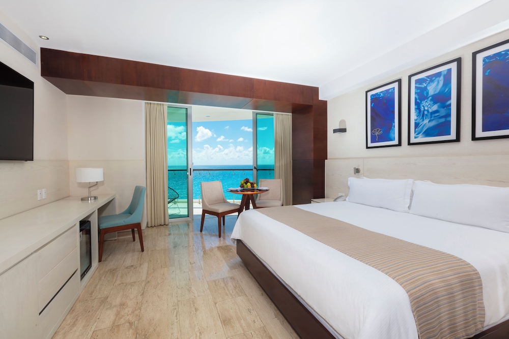 Krystal Grand Cancun All Inclusive