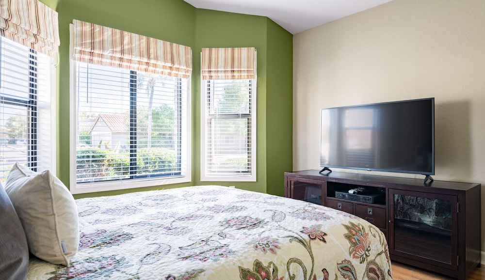 Val Vista Lakes Gilbert 3BD Beautiful Oasis - photo 2